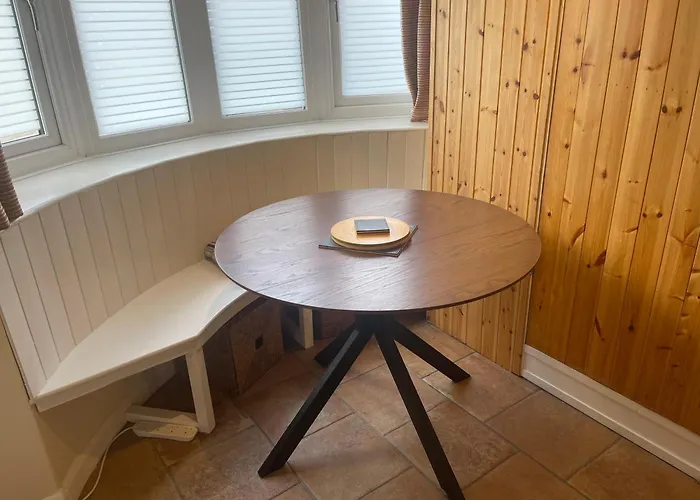 Hideaway@no3 * Thornton Dale